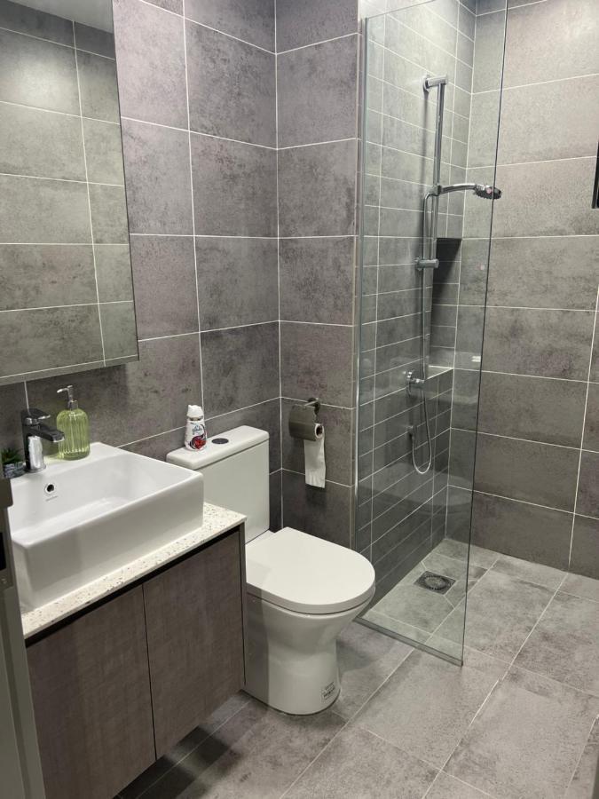Pangsapuri Millerz Square 3 Bedroom Near Old Klang Road Mid Valley Beautiful Night View *