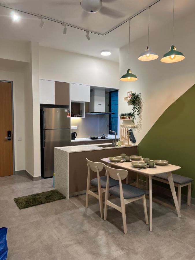 Millerz Square 3 Bedroom Near Old Klang Road Mid Valley Beautiful Night View Pangsapuri