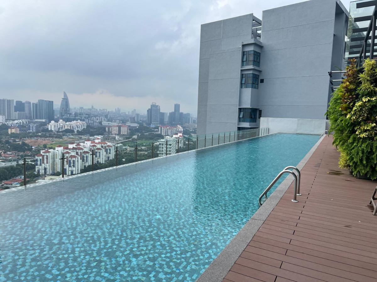 Millerz Square 3 Bedroom Near Old Klang Road Mid Valley Beautiful Night View *